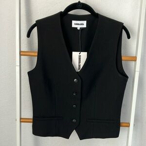 SaintArt Black Women's Vest, size small NWT